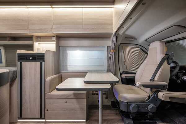 Globe-Traveller Explorer