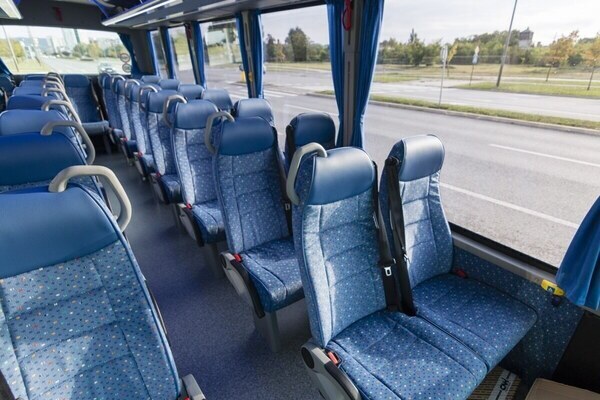 P Suburban Bus 4. pilt